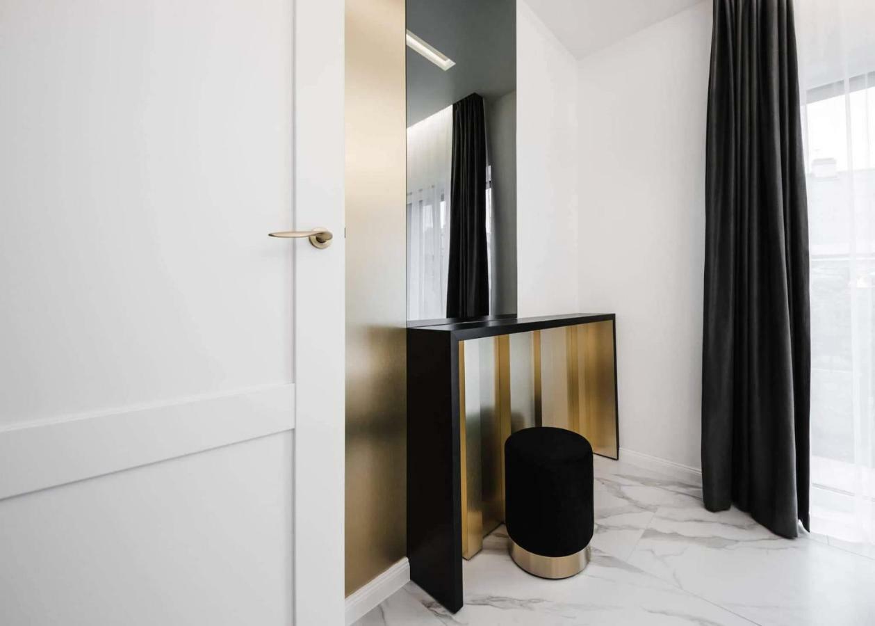 Luxury Suites Kaunas Exterior foto